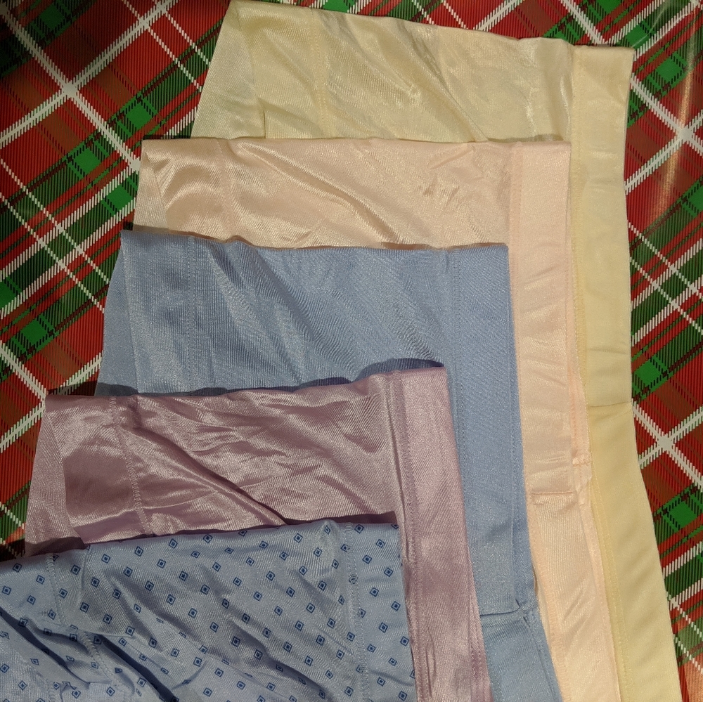 5 NWOT Maidenform dream collection NYLON BOYSHORT - Picture 2 of 3